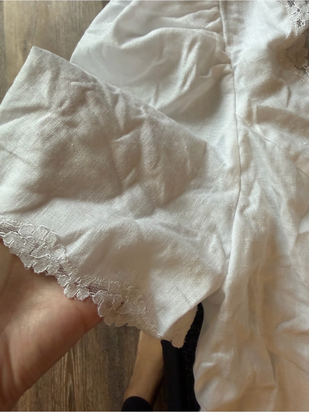 Reformation Anabella Linen Lace-Trim Blouse โ White - Picture 7 of 7